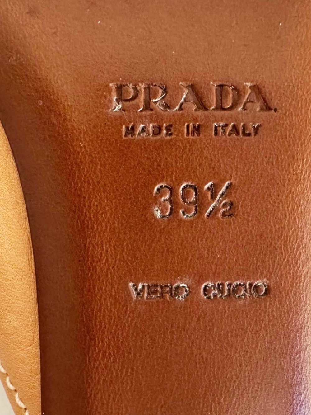 RARE Vintage Prada Eyelet Bow Mules Tan Leather Kitten Heels 39.5 Italy Y2K - Picture 13 of 13